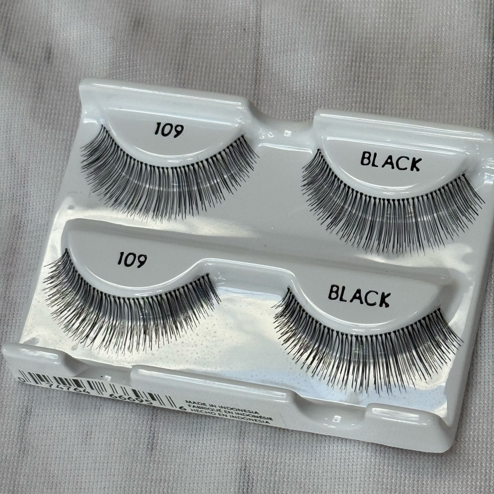 Black False Eyelashes Set